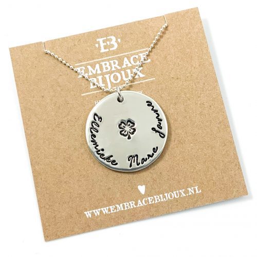 Ketting met namen zilver gepersonaliseerde ketting