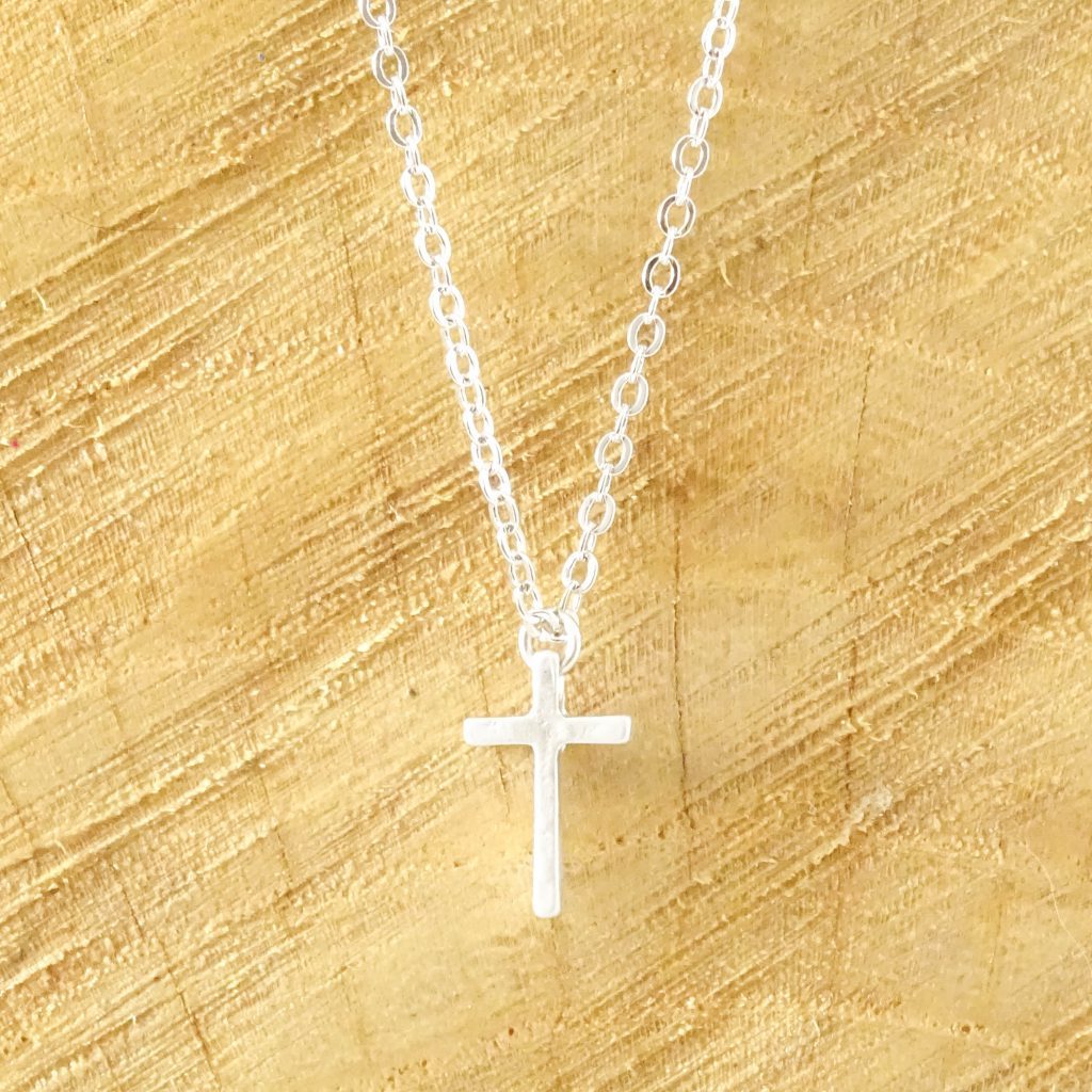 ga winkelen hulp in de huishouding speler Ketting met kruisje zilver - cross necklace silver plated