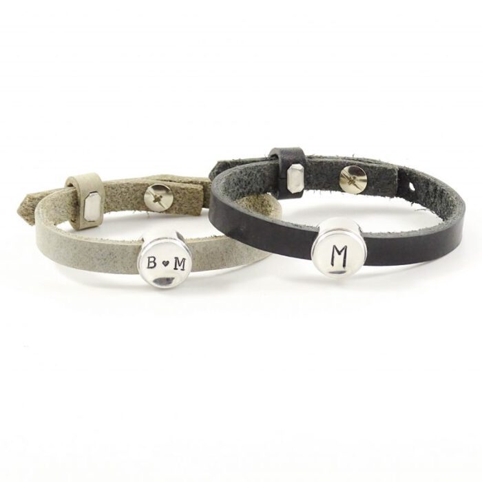 Leren armband met letter of symbool-0