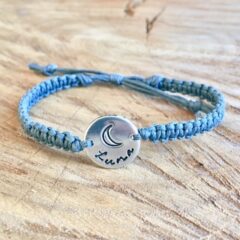 Geknoopt armbandje met naam en symbool