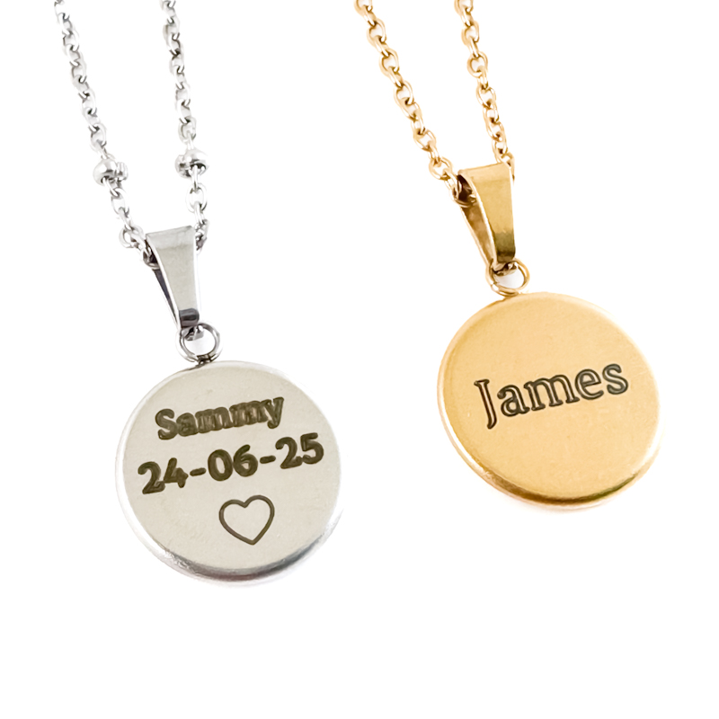 ketting met plukje haar - achterkant gegraveerd - goud stainless steel ketting - herrinnering sieraad met vacht huisdier hond kat paard - met gravure