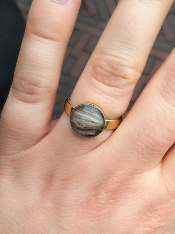 Ring met vacht huisdier - 925 zilver goud verguld - met plukje haar hond kat paard konijn -herinnering huisdier sieraad