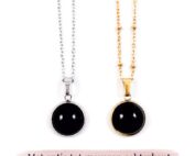 Ketting met zwarte onyx edelsteen hanger rond zilver of goud stainless steel - met gravure achterkant hanger - gegraveerd kettinkje