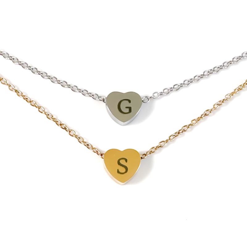 Ketting met hartje gepersonaliseerd met letter - zilver of goud stainless steel hartjesketting