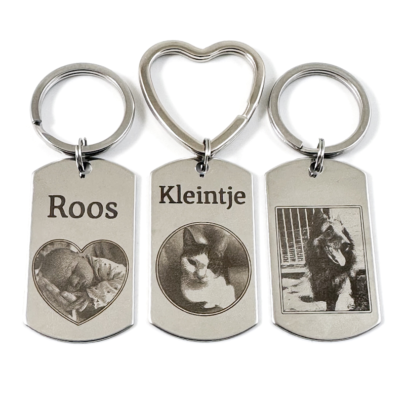 Sleutelhanger met foto gegraveerd - persoonlijke sleutelhanger met foto gravure. Met jouw foto van huisdier, kind of kleinkinderen of een speciale herinnering om altijd met je mee te dragen.